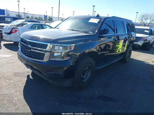1GNSCGKC9JR319868 2018 CHEVROLET SUBURBAN - Image 2