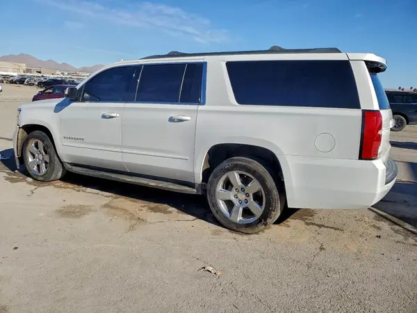 1GNSCGKCXHR382438 2017 CHEVROLET SUBURBAN - Image 2