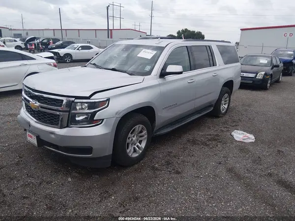 1GNSCHKC0HR135936 2017 CHEVROLET SUBURBAN - Image 2