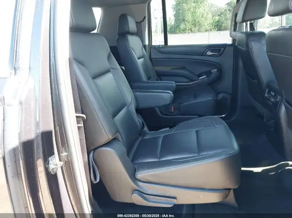 1GNSCHKC0HR306166 2017 CHEVROLET SUBURBAN - Image 8