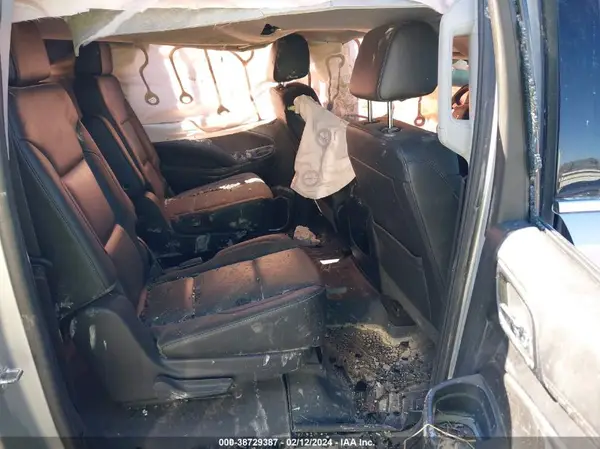 1GNSCHKC0JR134713 2018 CHEVROLET SUBURBAN - Image 8