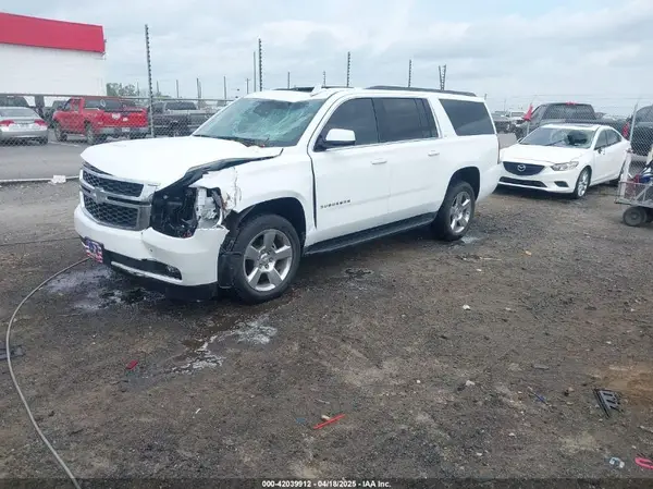 1GNSCHKC0JR181787 2018 CHEVROLET SUBURBAN - Image 2