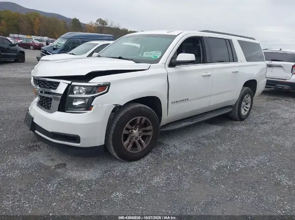 1GNSCHKC0JR315603 2018 CHEVROLET SUBURBAN - Image 2