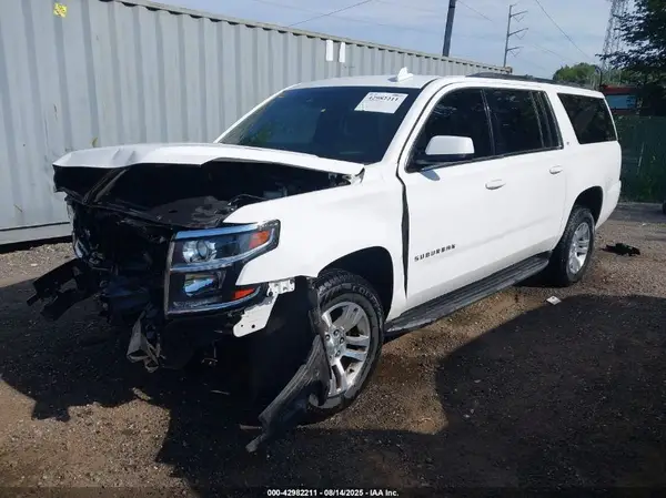 1GNSCHKC0JR333972 2018 CHEVROLET SUBURBAN - Image 2