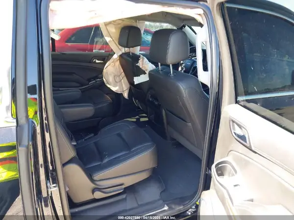 1GNSCHKC0KR155143 2019 CHEVROLET SUBURBAN - Image 8