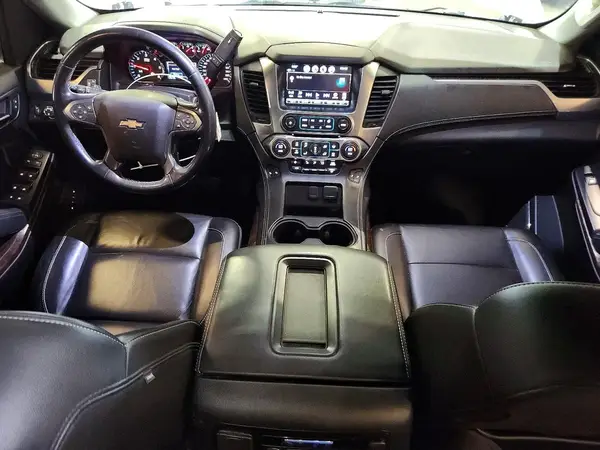 1GNSCHKC0KR208195 2019 CHEVROLET SUBURBAN - Image 8