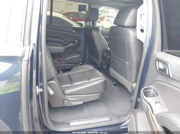 1GNSCHKC0KR300164 2019 CHEVROLET SUBURBAN - Image 8