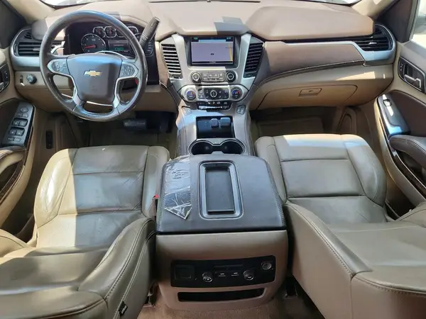 2016 CHEVROLET SUBURBAN auction photo 8