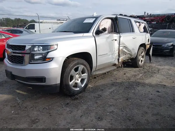 1GNSCHKC1GR439324 2016 CHEVROLET SUBURBAN - Image 2