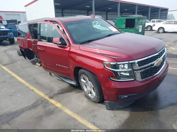 1GNSCHKC1HR373066 2017 CHEVROLET SUBURBAN - Image 1