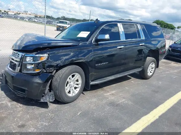 1GNSCHKC1KR307933 2019 CHEVROLET SUBURBAN - Image 2