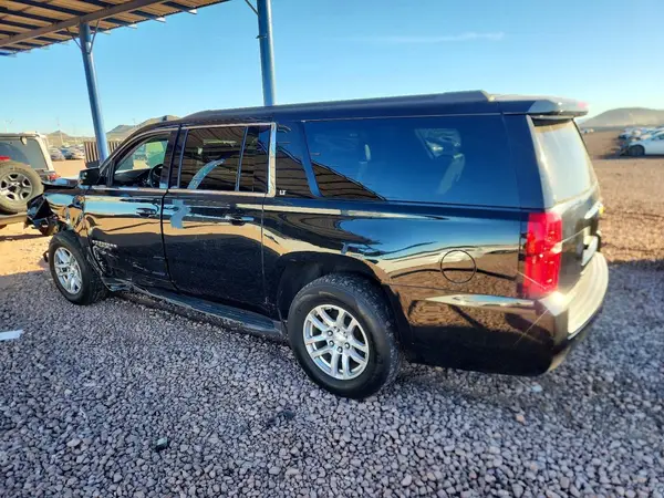 1GNSCHKC2GR274755 2016 CHEVROLET SUBURBAN - Image 2