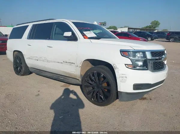 1GNSCHKC2GR455015 2016 CHEVROLET SUBURBAN