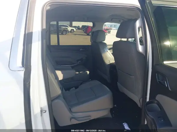 1GNSCHKC2GR455015 2016 CHEVROLET SUBURBAN - Image 8
