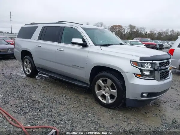 1GNSCHKC2HR251008 2017 CHEVROLET SUBURBAN - Image 1