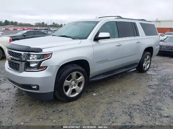 1GNSCHKC2HR251008 2017 CHEVROLET SUBURBAN - Image 2