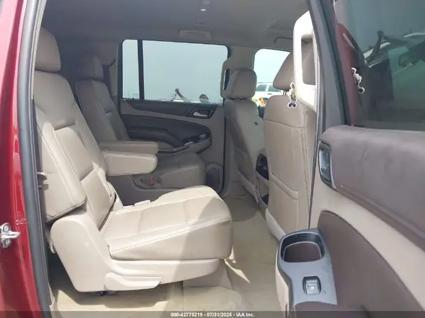 1GNSCHKC2HR276457 2017 CHEVROLET SUBURBAN - Image 8