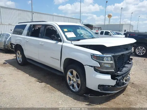 1GNSCHKC2HR285420 2017 CHEVROLET SUBURBAN - Image 1