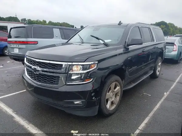 1GNSCHKC2HR304936 2017 CHEVROLET SUBURBAN - Image 2
