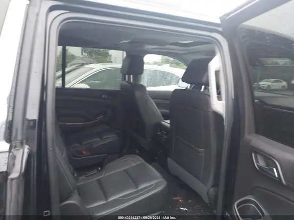 1GNSCHKC2HR304936 2017 CHEVROLET SUBURBAN - Image 8