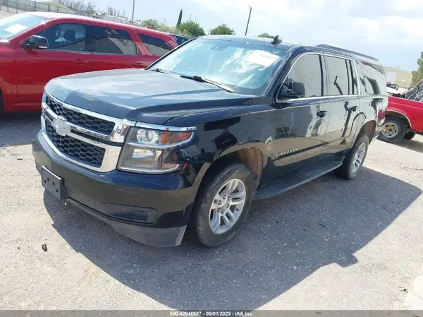 1GNSCHKC2JR238331 2018 CHEVROLET SUBURBAN - Image 2