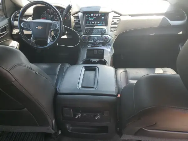 1GNSCHKC2JR268767 2018 CHEVROLET SUBURBAN - Image 8