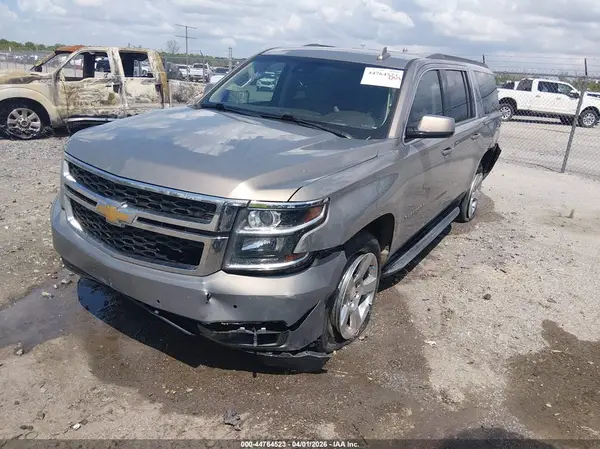 1GNSCHKC2JR288078 2018 CHEVROLET SUBURBAN - Image 2