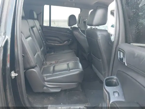 1GNSCHKC2JR359411 2018 CHEVROLET SUBURBAN - Image 8