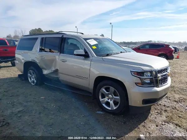 1GNSCHKC3GR179301 2016 CHEVROLET SUBURBAN - Image 1