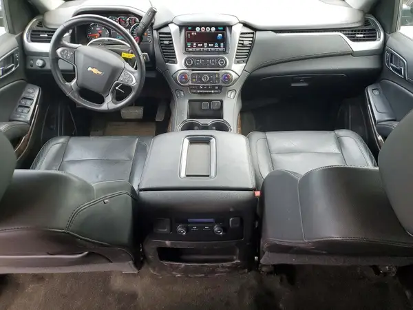 1GNSCHKC3HR114000 2017 CHEVROLET SUBURBAN - Image 8