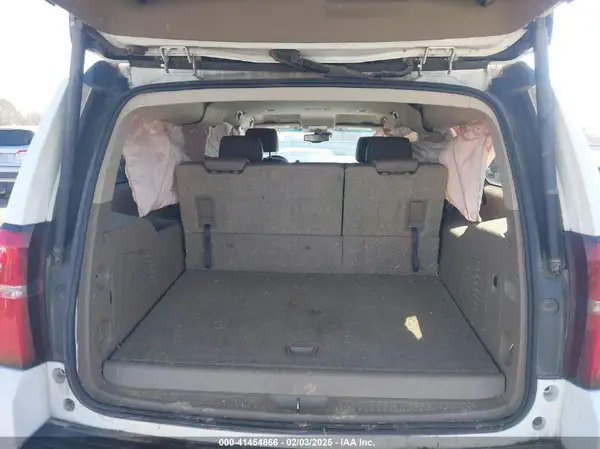 1GNSCHKC3HR188050 2017 CHEVROLET SUBURBAN - Image 8