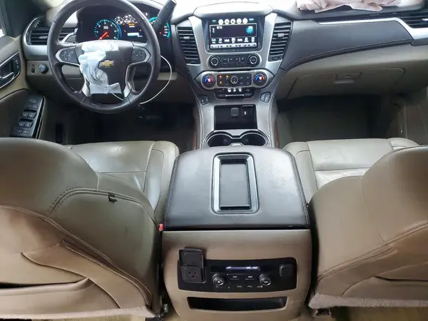 1GNSCHKC3HR394050 2017 CHEVROLET SUBURBAN - Image 8