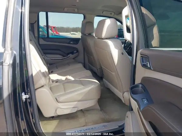 1GNSCHKC3JR237396 2018 CHEVROLET SUBURBAN - Image 8