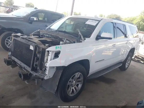 1GNSCHKC3JR285531 2018 CHEVROLET SUBURBAN - Image 2