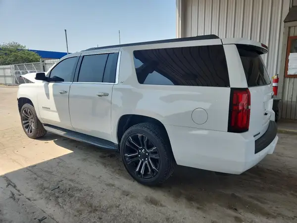 1GNSCHKC3KR127871 2019 CHEVROLET SUBURBAN - Image 2