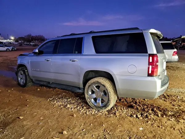 1GNSCHKC3KR139681 2019 CHEVROLET SUBURBAN - Image 2