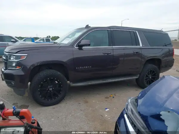 1GNSCHKC4GR169778 2016 CHEVROLET SUBURBAN - Image 2