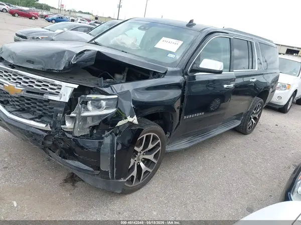 1GNSCHKC4HR161116 2017 CHEVROLET SUBURBAN - Image 2
