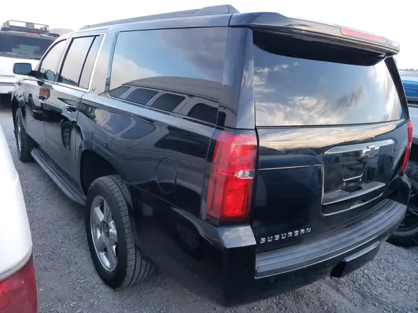 1GNSCHKC4HR278405 2017 CHEVROLET SUBURBAN - Image 2