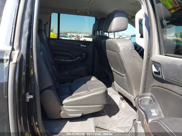 1GNSCHKC4HR399175 2017 CHEVROLET SUBURBAN - Image 8