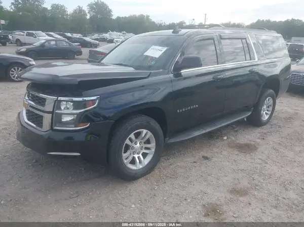 1GNSCHKC4JR271315 2018 CHEVROLET SUBURBAN - Image 2