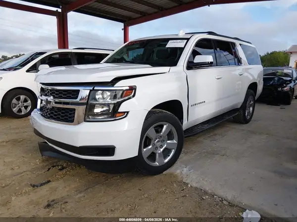 1GNSCHKC4KR212833 2019 CHEVROLET SUBURBAN - Image 2