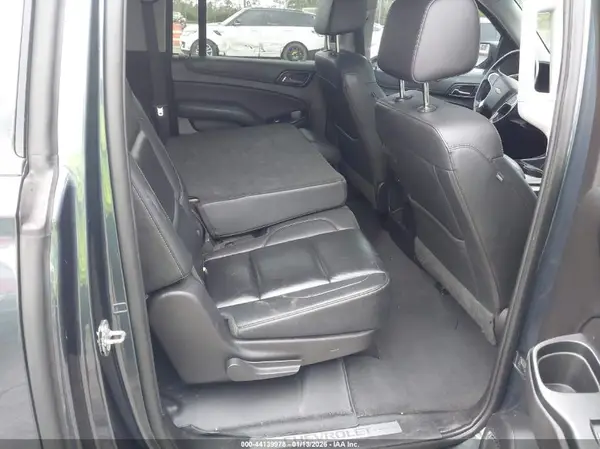 1GNSCHKC4KR304623 2019 CHEVROLET SUBURBAN - Image 8