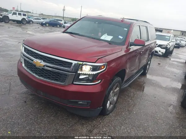 1GNSCHKC5HR121174 2017 CHEVROLET SUBURBAN - Image 2