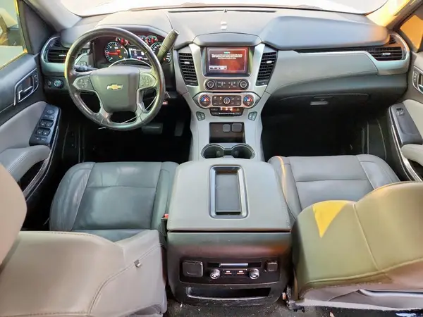 1GNSCHKC5HR215975 2017 CHEVROLET SUBURBAN - Image 8
