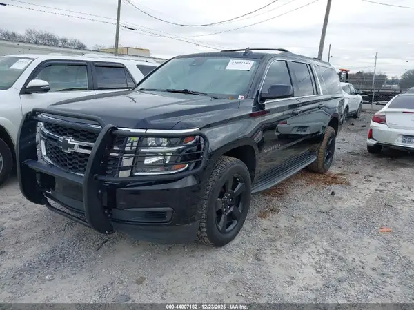 1GNSCHKC5HR271625 2017 CHEVROLET SUBURBAN - Image 2