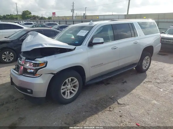 1GNSCHKC5HR347988 2017 CHEVROLET SUBURBAN - Image 2