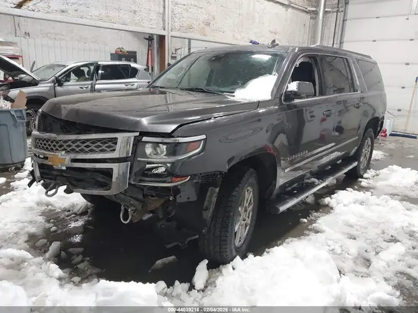 1GNSCHKC5HR372499 2017 CHEVROLET SUBURBAN - Image 2