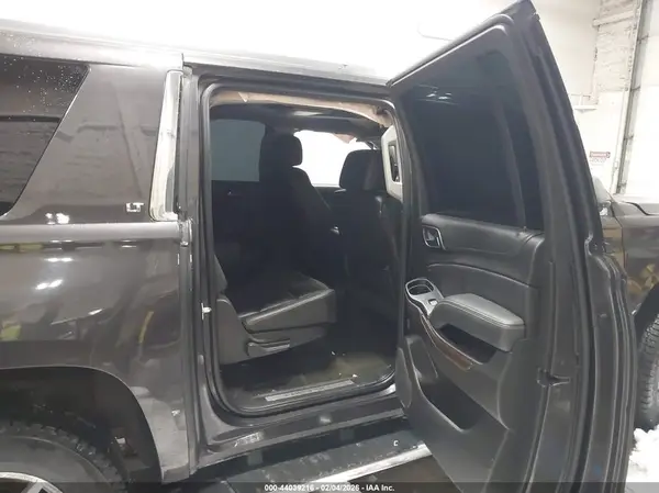 1GNSCHKC5HR372499 2017 CHEVROLET SUBURBAN - Image 8