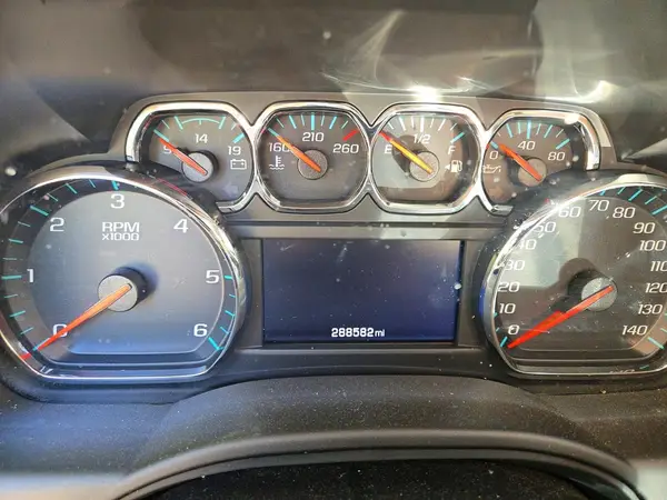 1GNSCHKC5JR271839 2018 CHEVROLET SUBURBAN - Image 8